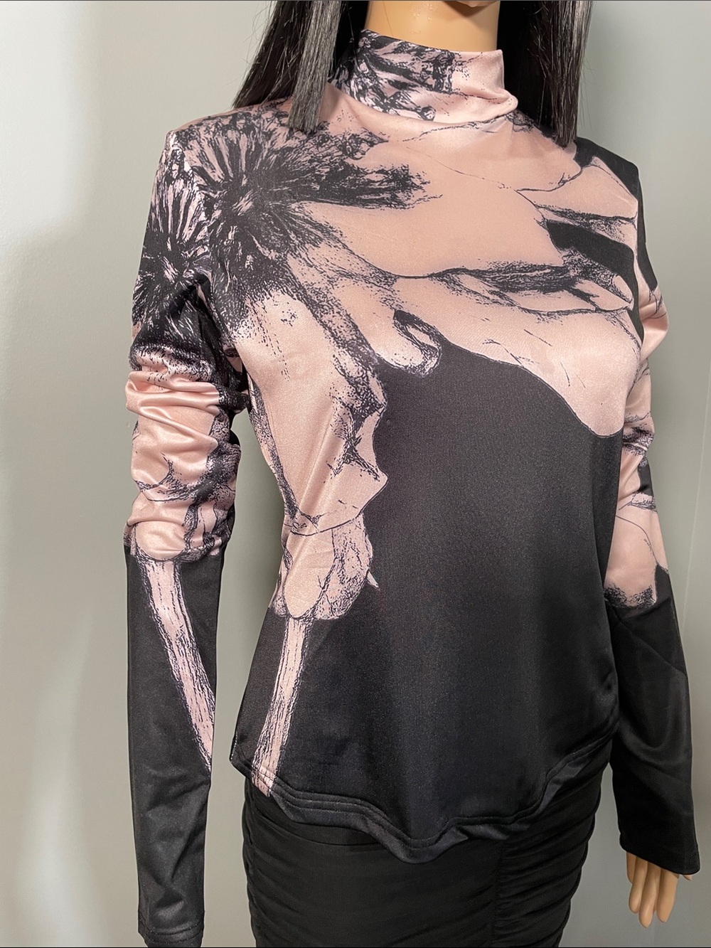 Fashion Nova Pink and Black Abstract Mock Neck Long Sleeve Top - Picture 4 of 6